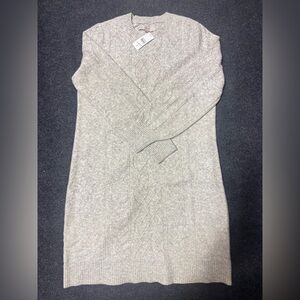 LOFT Women Light Gray Cable Knit Sweater size L